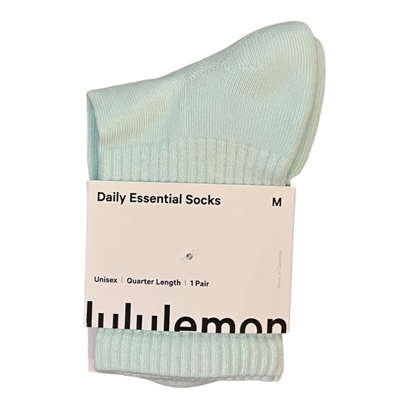 Lululemon Daily Essential Socks - Quarter Length Unisex NWT size M - Picture 1 of 2
